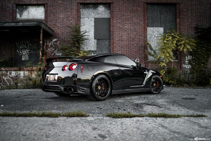 Nissan GT-R on Avantgarde Wheels (AG SR10) 2018 года  (фото 5 из 9)